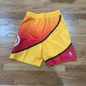 Atlanta hawks shorts